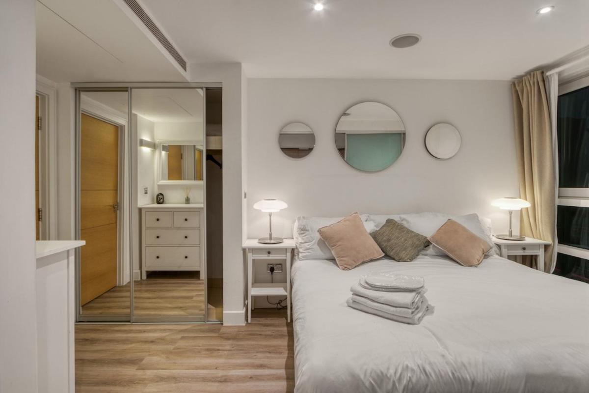 Stunning 1 Bed With Ac Next To Vauxhall Station Apartment London